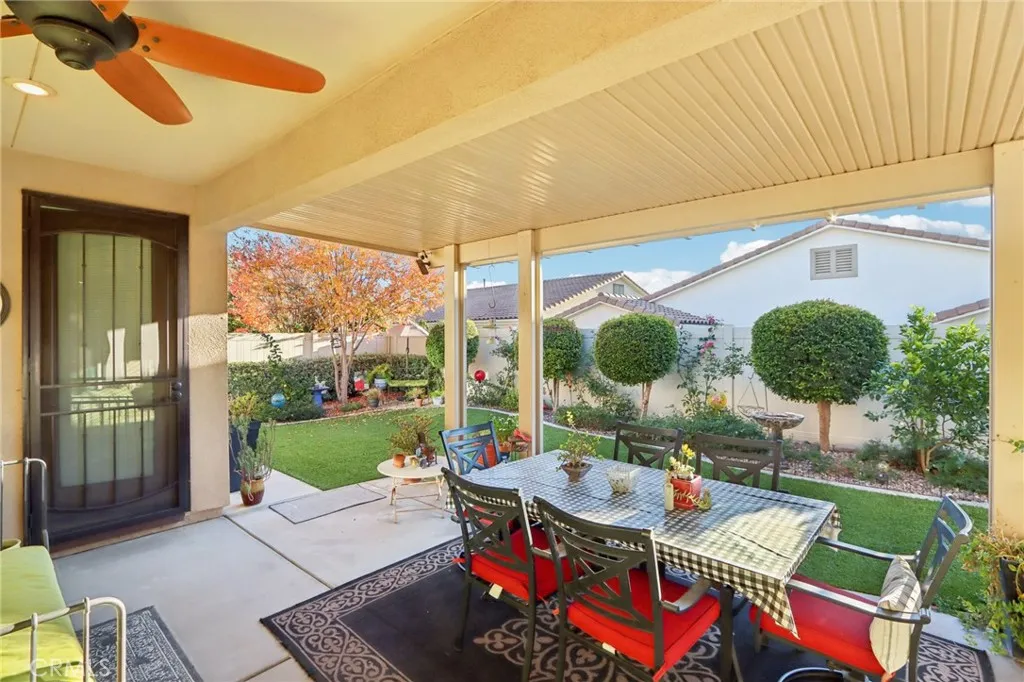 1639 Via Simpatico, Hemet, California 92545 home-pic-43